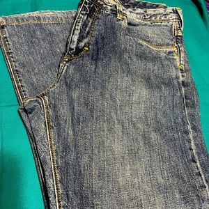 Men’s Tommy Bahamas Pre own jeans